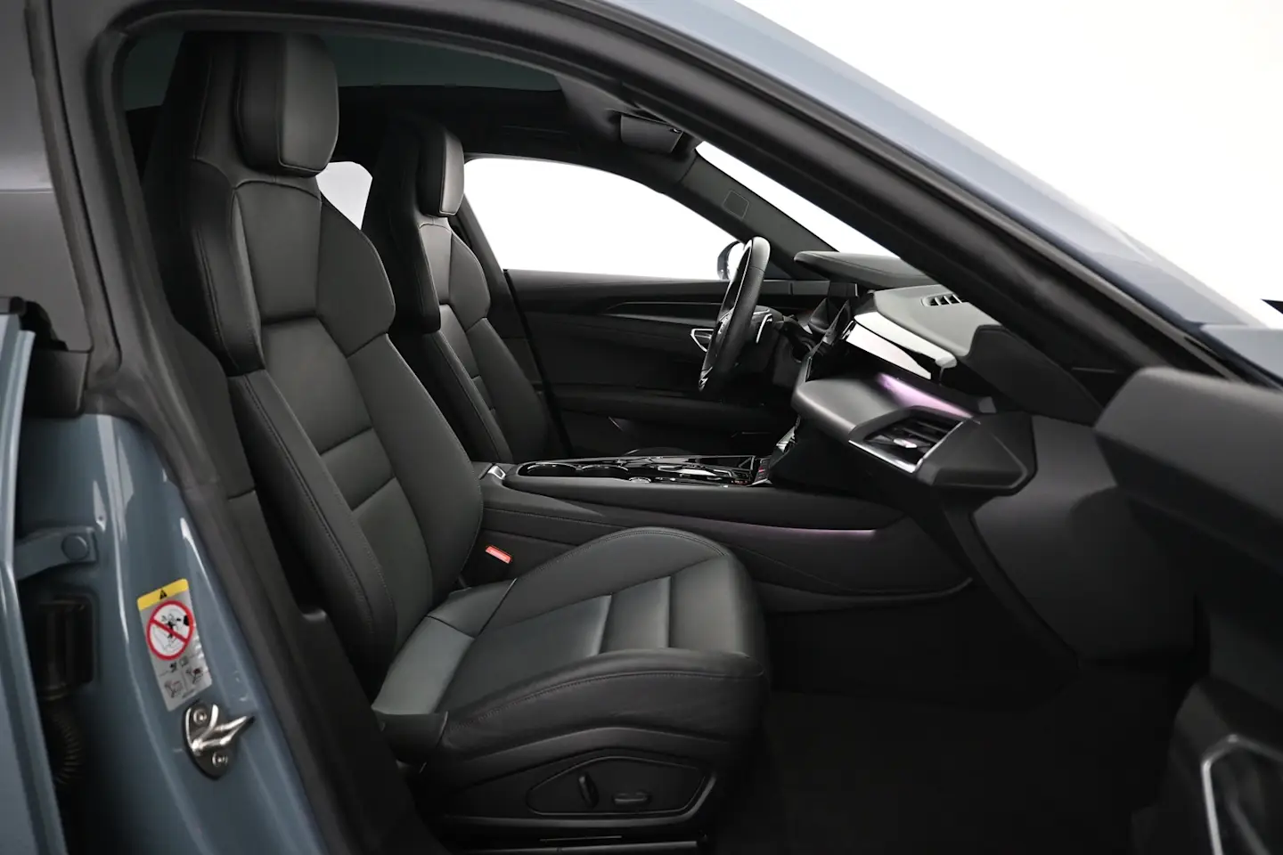Car Image - 4fU6ahLC4Rq9tdWxlXwoXf