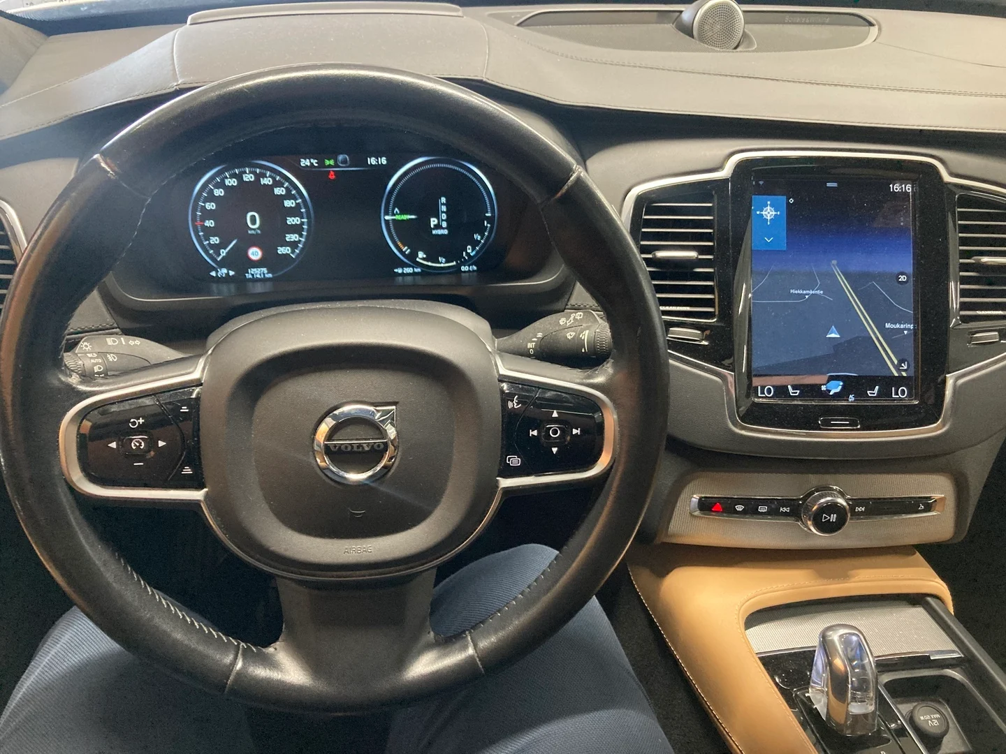 Car Image - Cs3963j0iIfHXpr3eGmoq