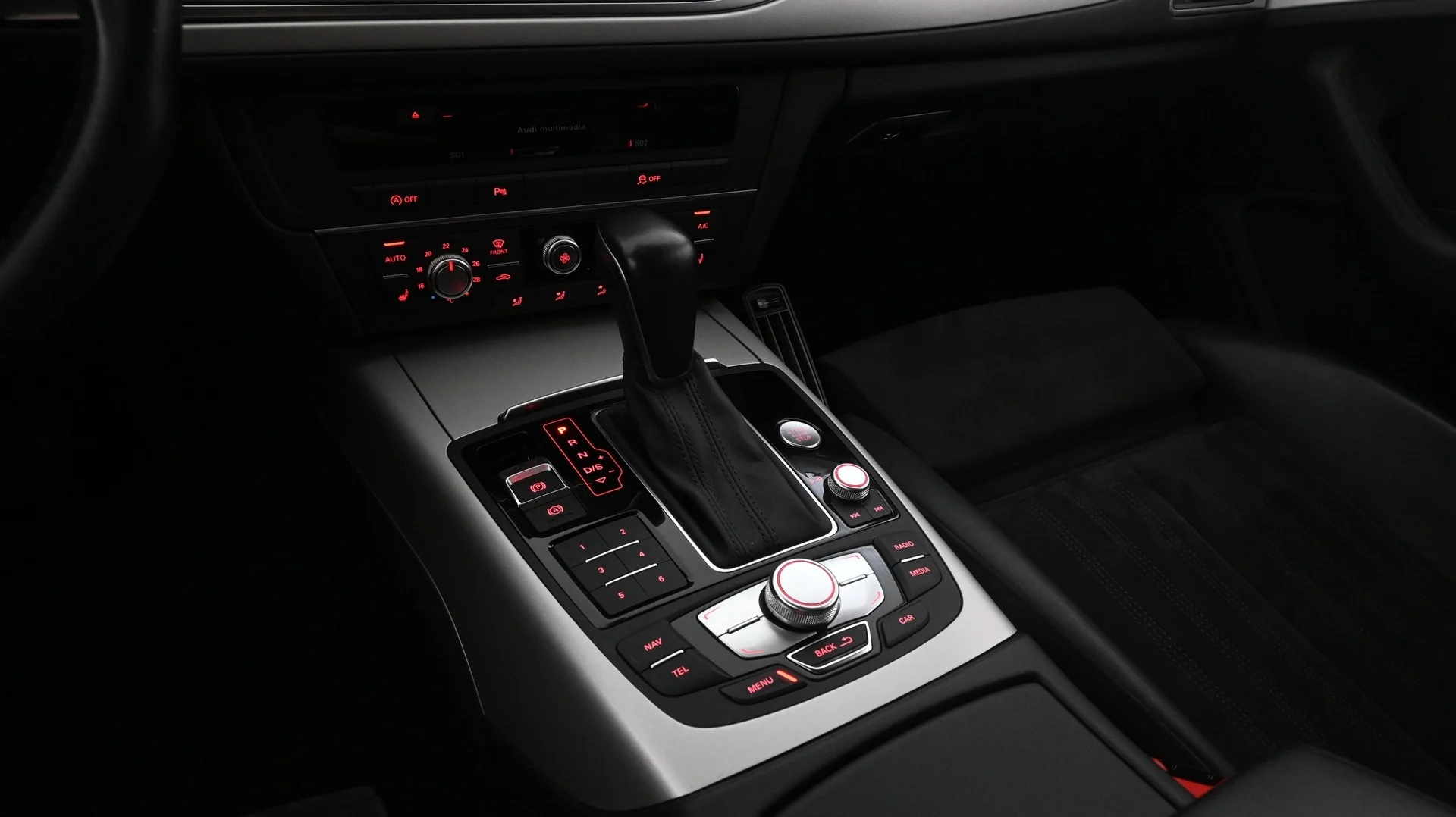 Car Image - V7xbjmP3r1qqvpe1ura44