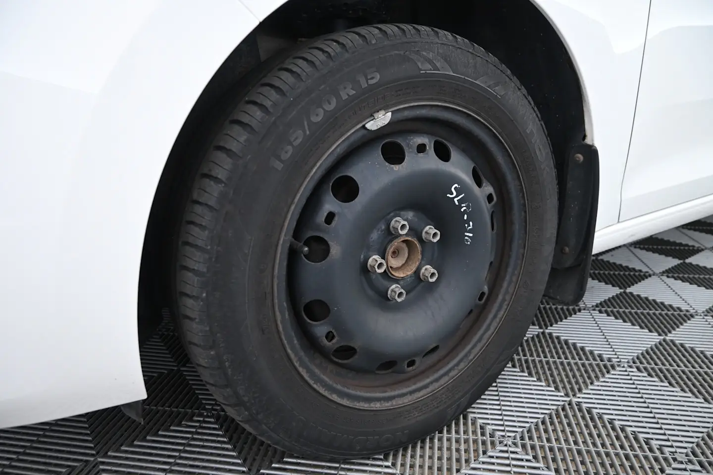 Car Image - 6EJLiDofI7zqN5W3vPwO54