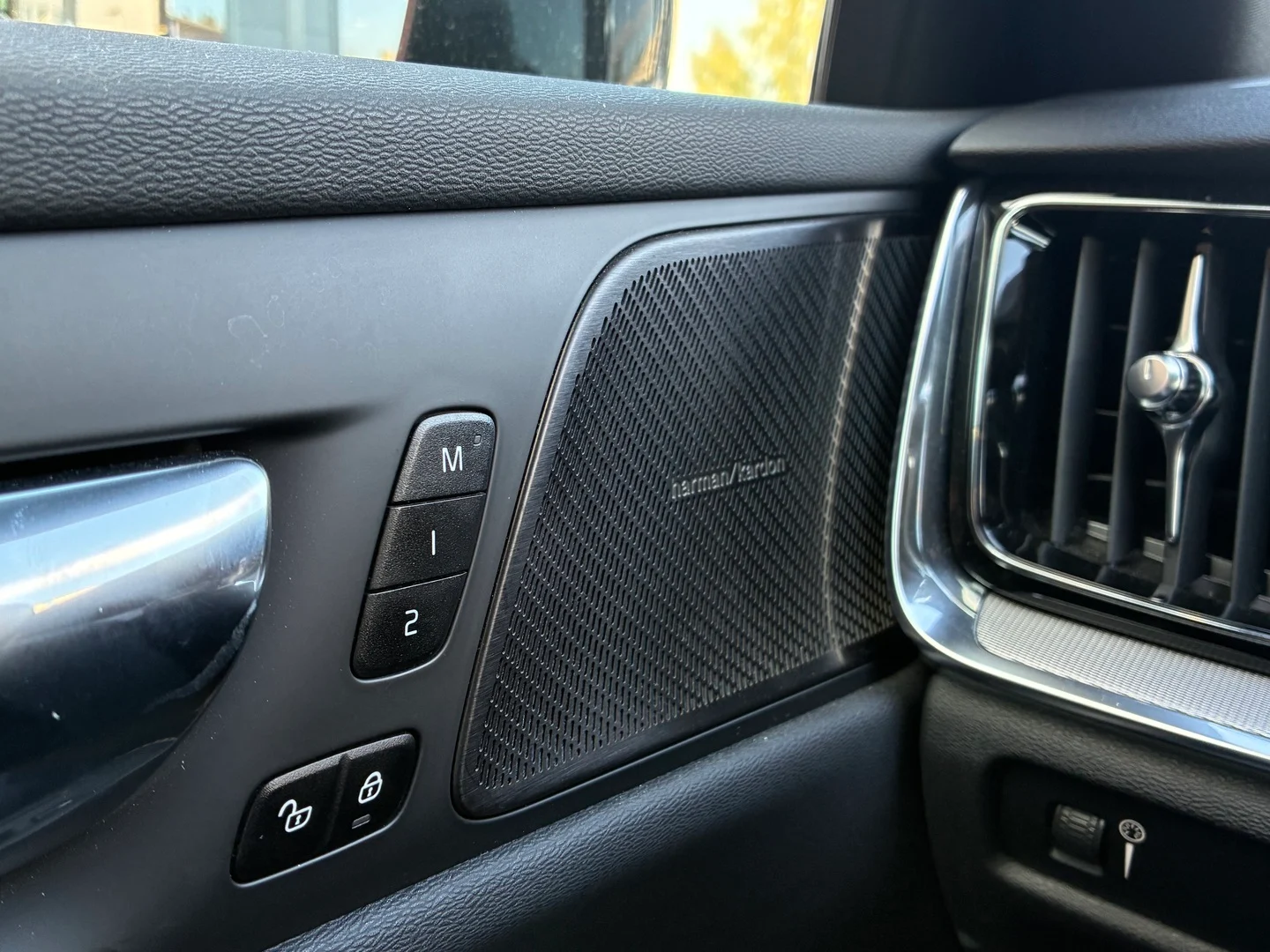 Car Image - 6xabhyW41CDEfwXK5OA6bj