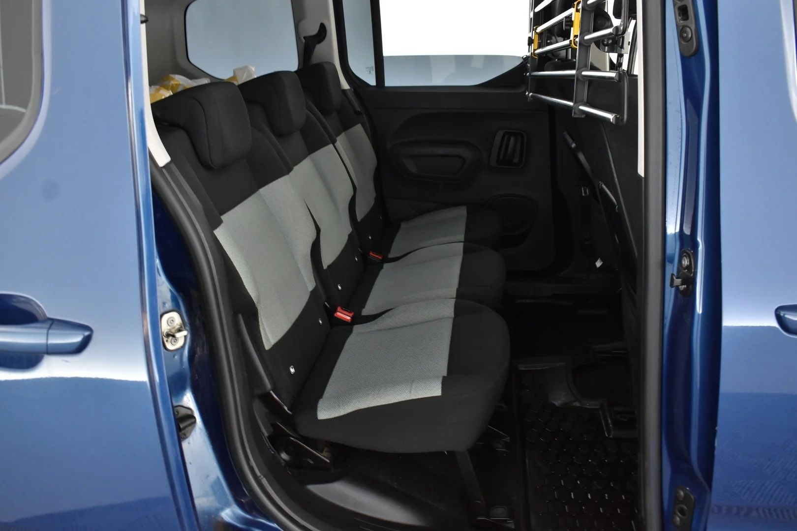 Car Image - 5IdHv4uNHsEQ08pFQrazXs