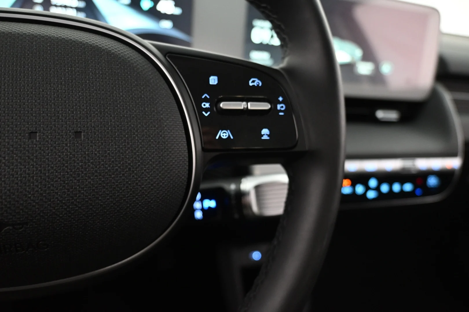Car Image - 6hpYPLpdnuerkF36qmYX4w