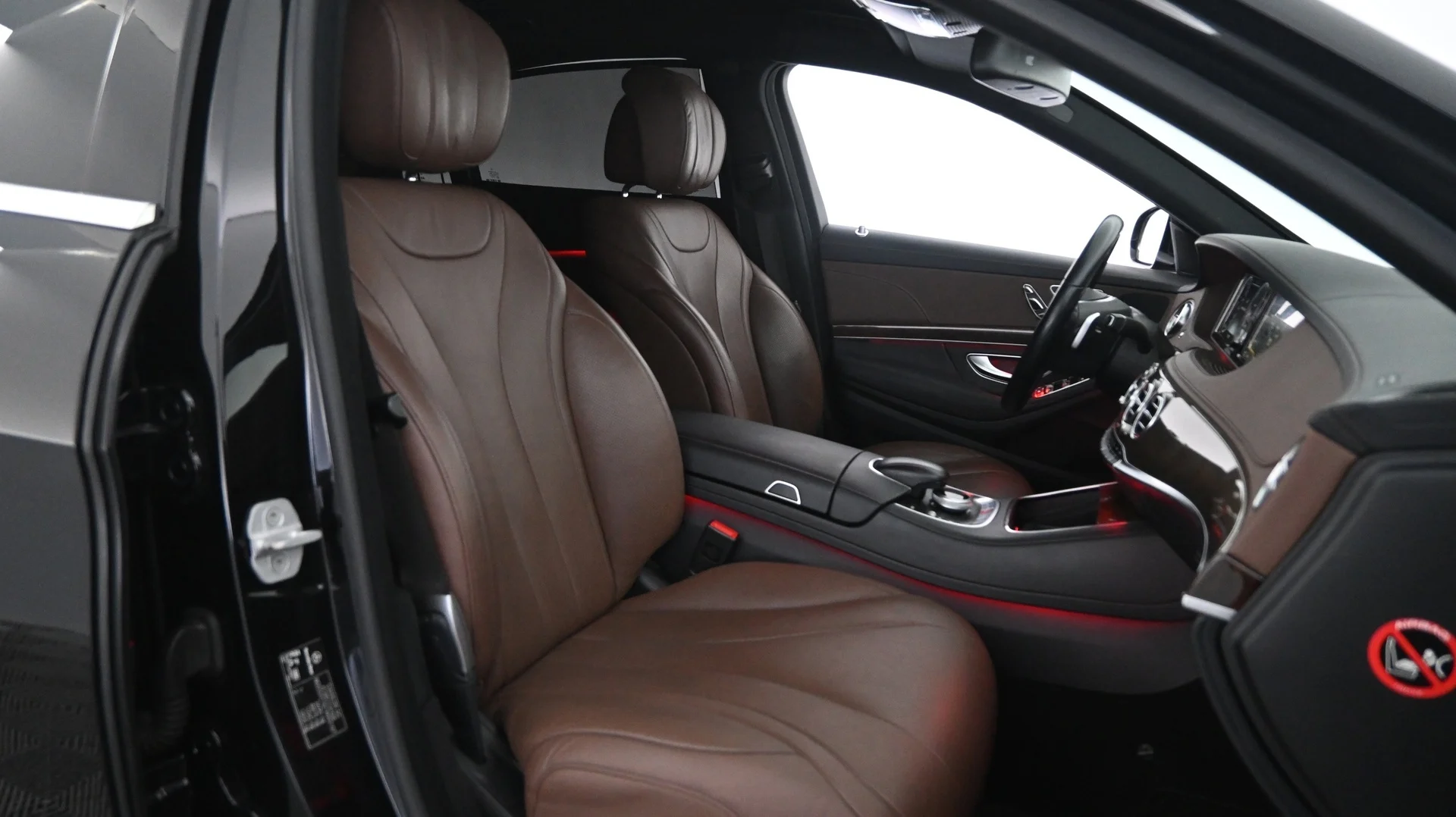 Car Image - 1ETBll91s4zL4Phg3ME8p4