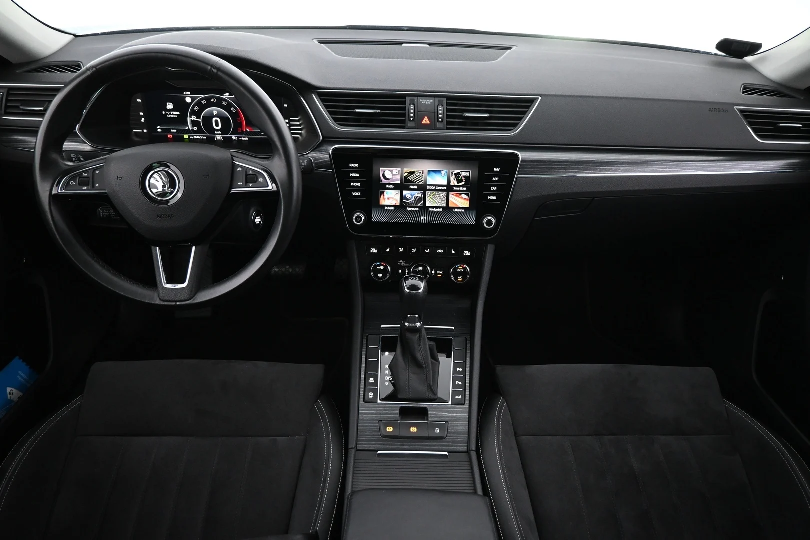 Car Image - 5jxPgzfrXf9zCUWUj6dKwH