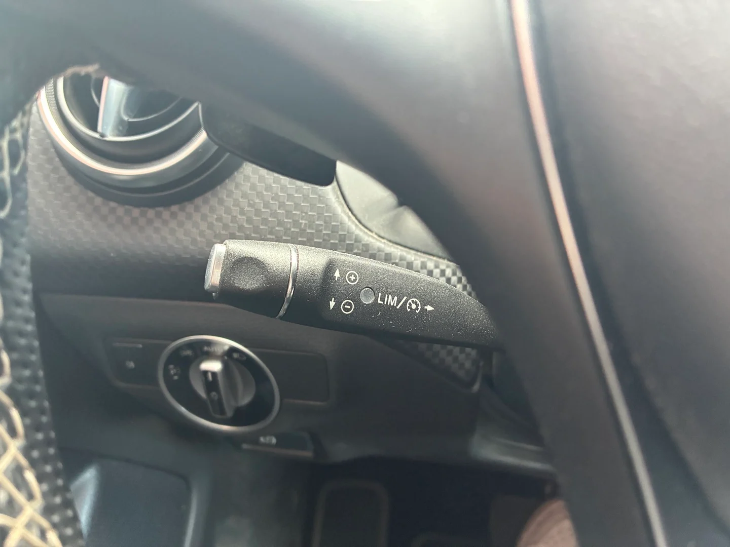 Car Image - 3OdUlnmEuBGnWYdchRHRC3