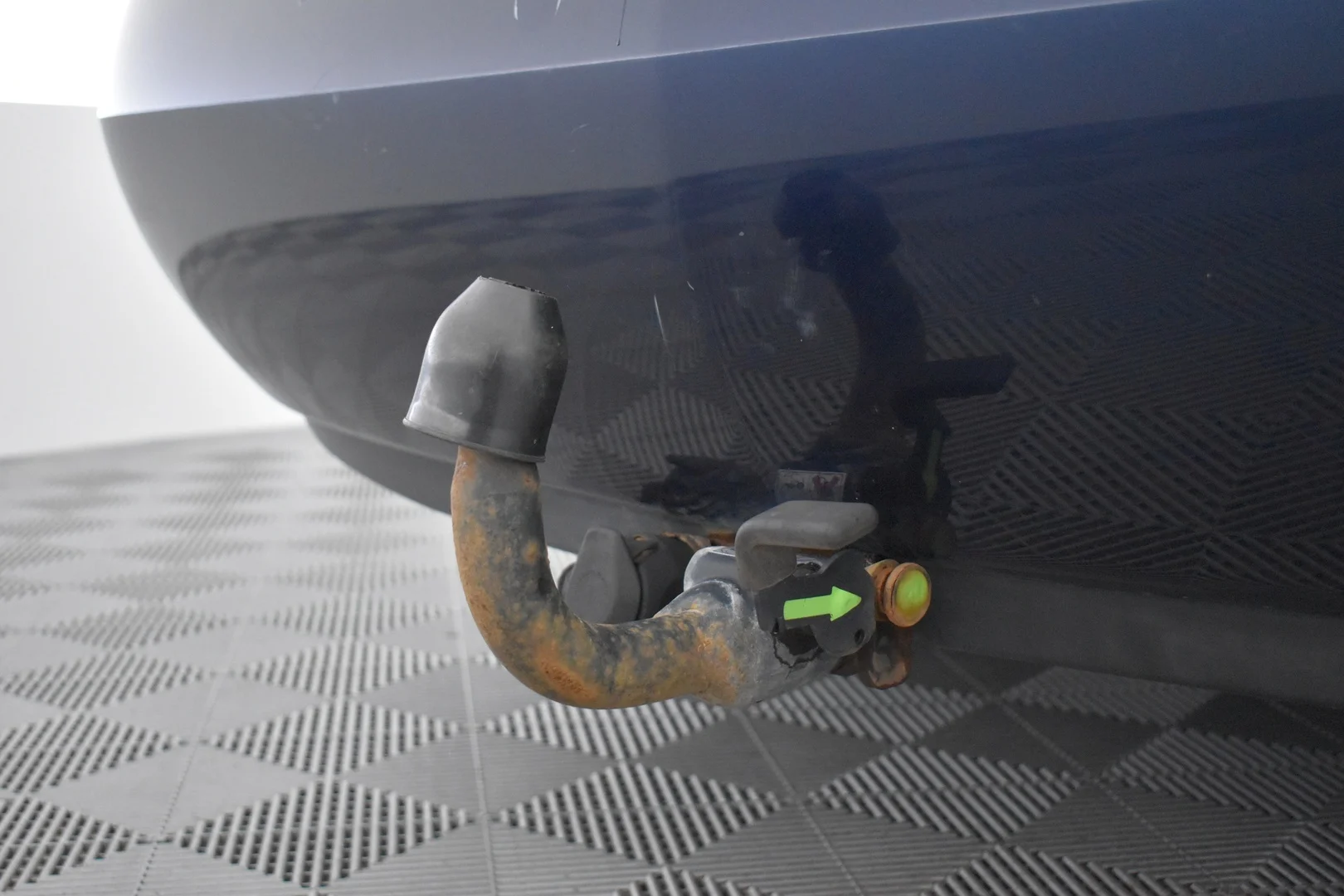 Car Image - 1CFj7kXT6vJJmnrB9ZlVFy