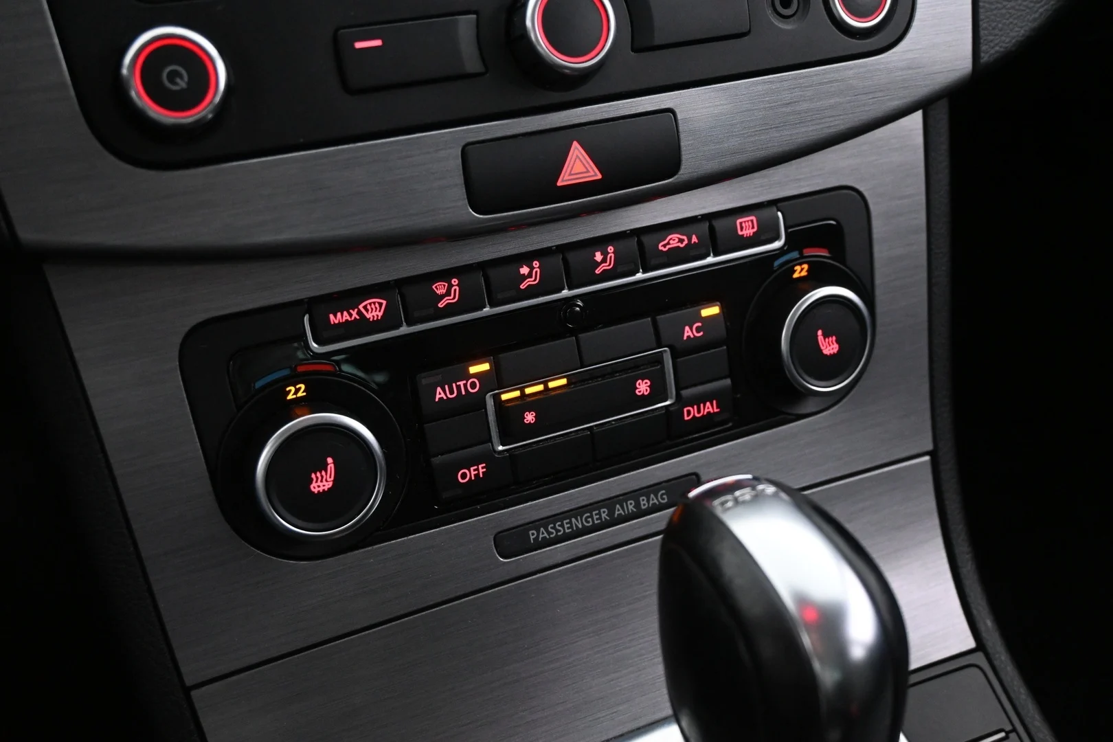 Car Image - 1d0el1UEcZKp0Zbo4VivaJ
