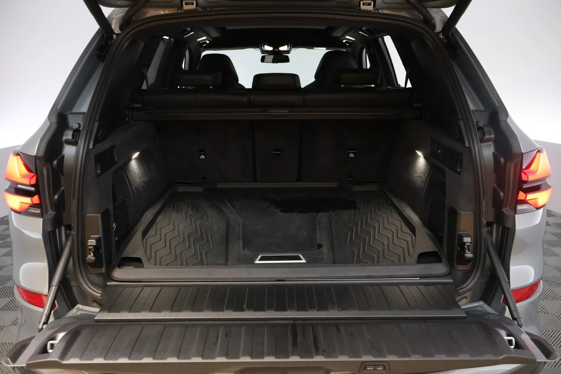 Car Image - 6x5N7sm4fYYlNSYci49FNc