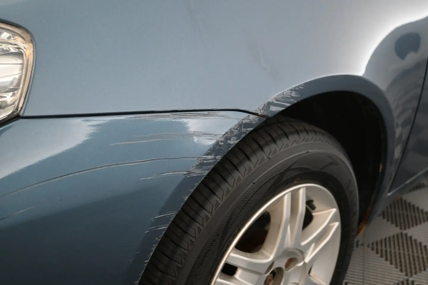 Car Image - Bq50COcCHtyH44y1wFuEy