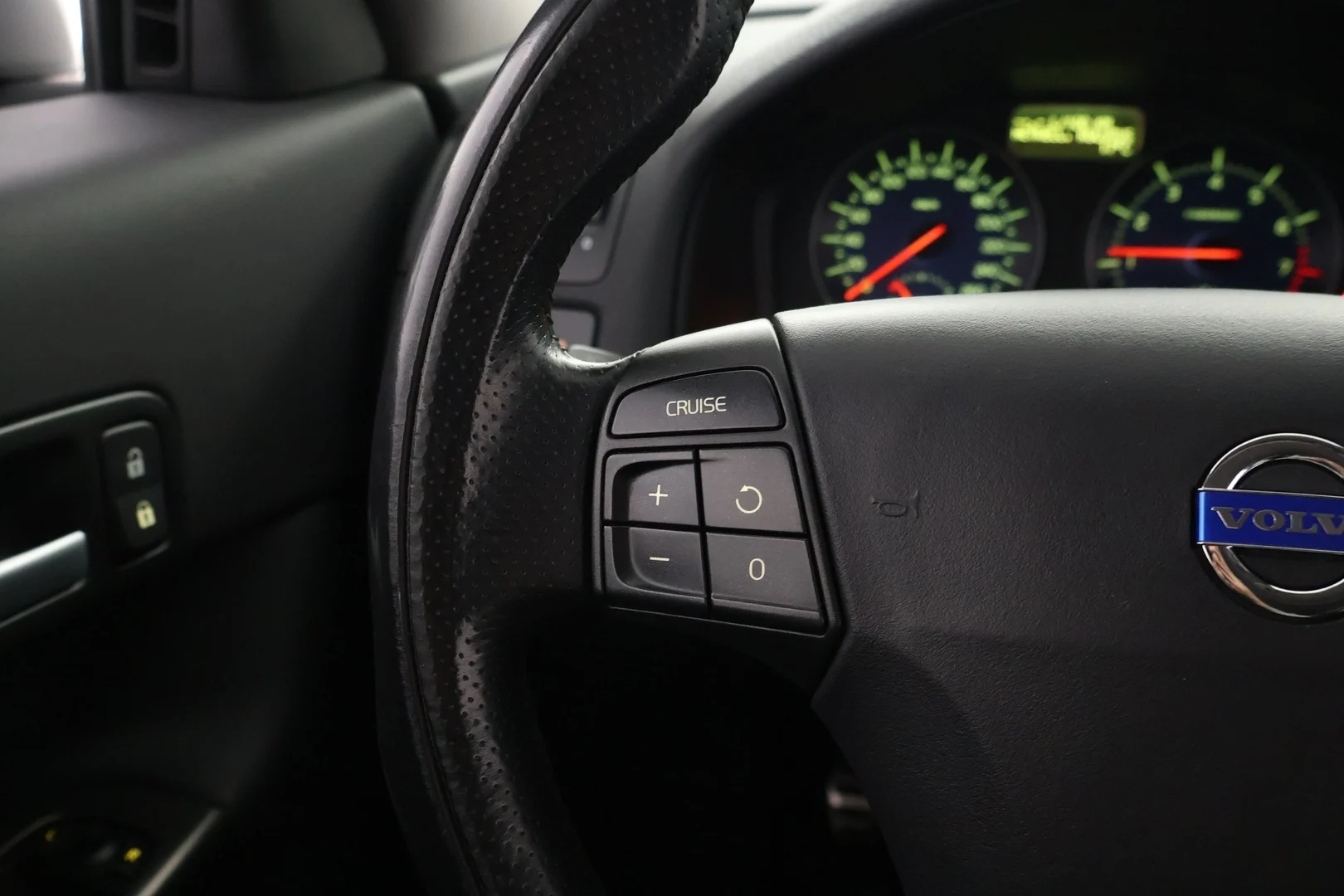 Car Image - 4njNFvgGB0f5997EOcOPRg