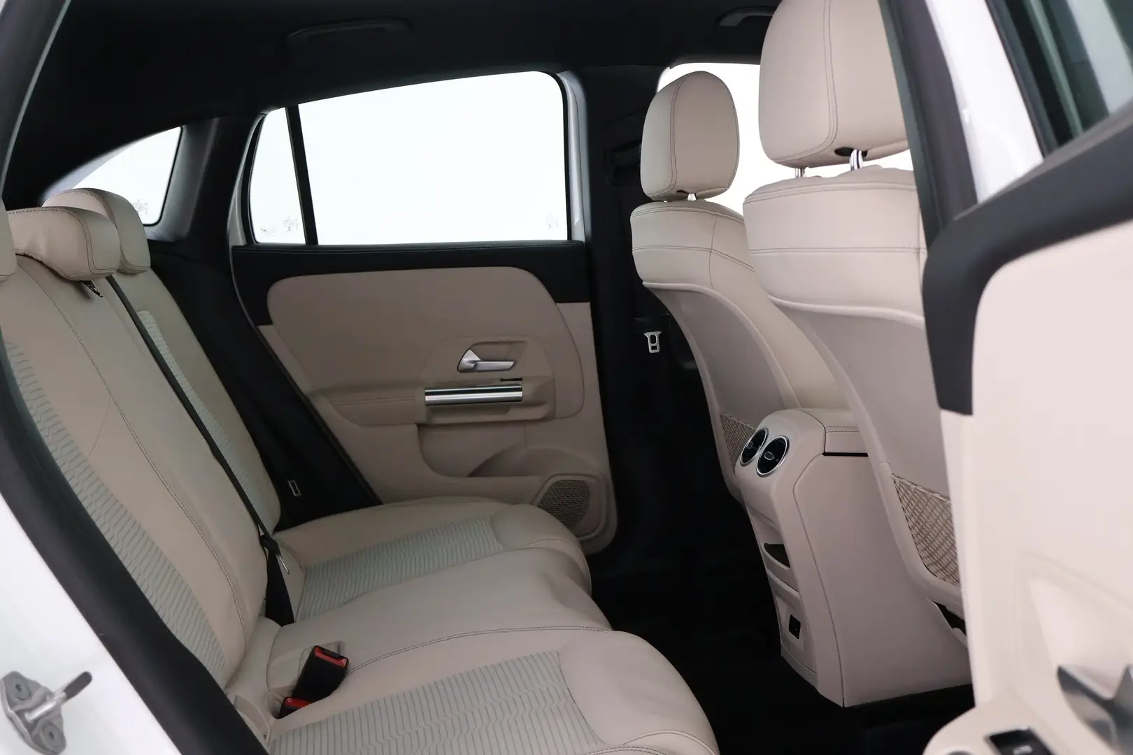 Car Image - 30gPjhBa4MxeWAivRdTW1z