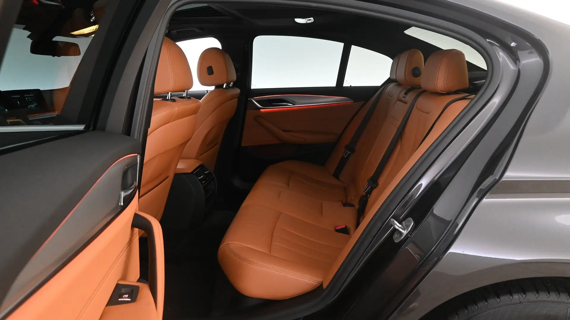 Car Image - 3qSy17TY4WUbfEagtE2UxC