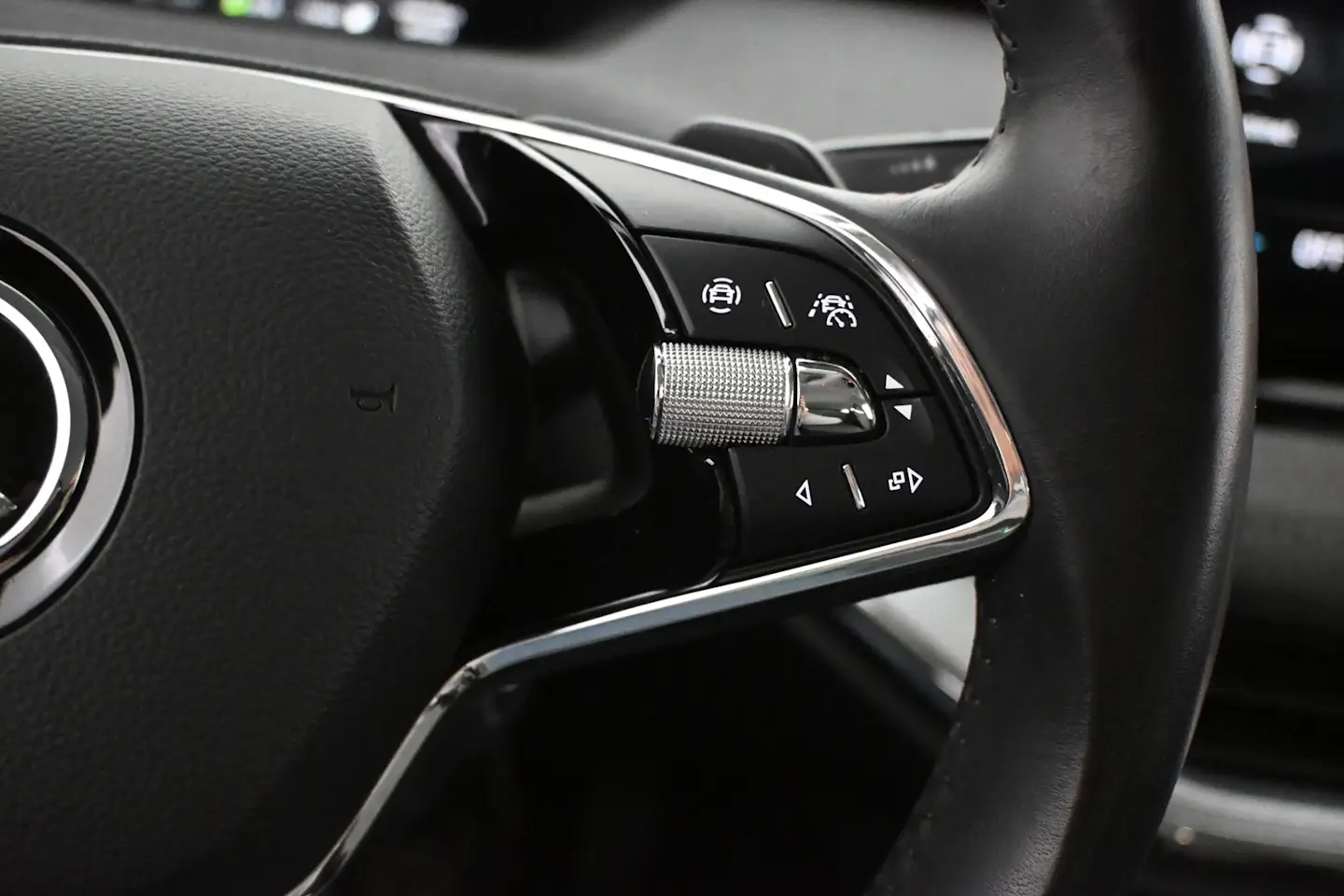 Car Image - 5xnCBnUjjXf2VUtVNMZV9M