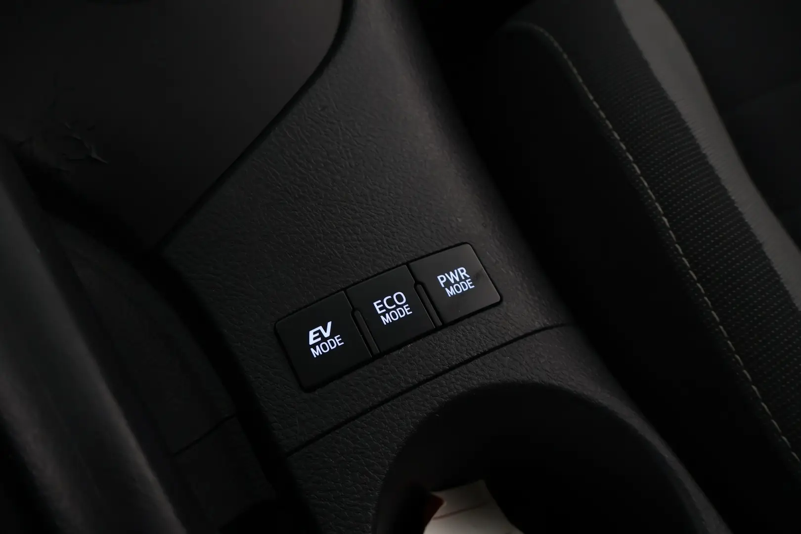 Car Image - 6WVSG3e99UhOYJ8idpoFnw