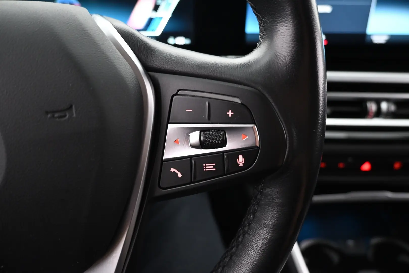 Car Image - 2OOonD5VSlJfaDOT5gRXG8