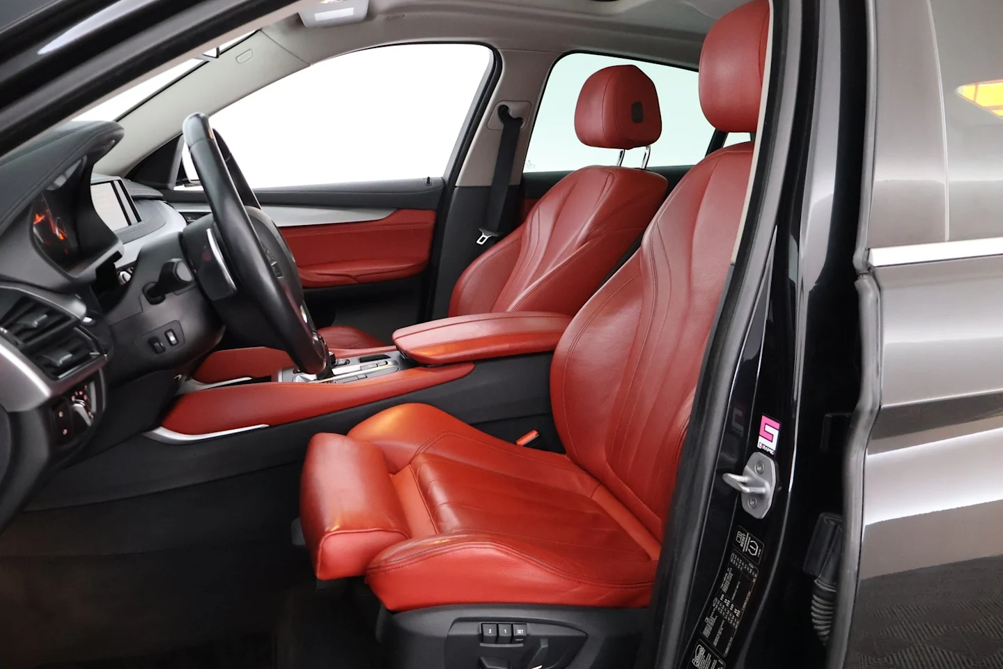 Car Image - 6HGq9ksO9Ac5tXdhEDDBIs