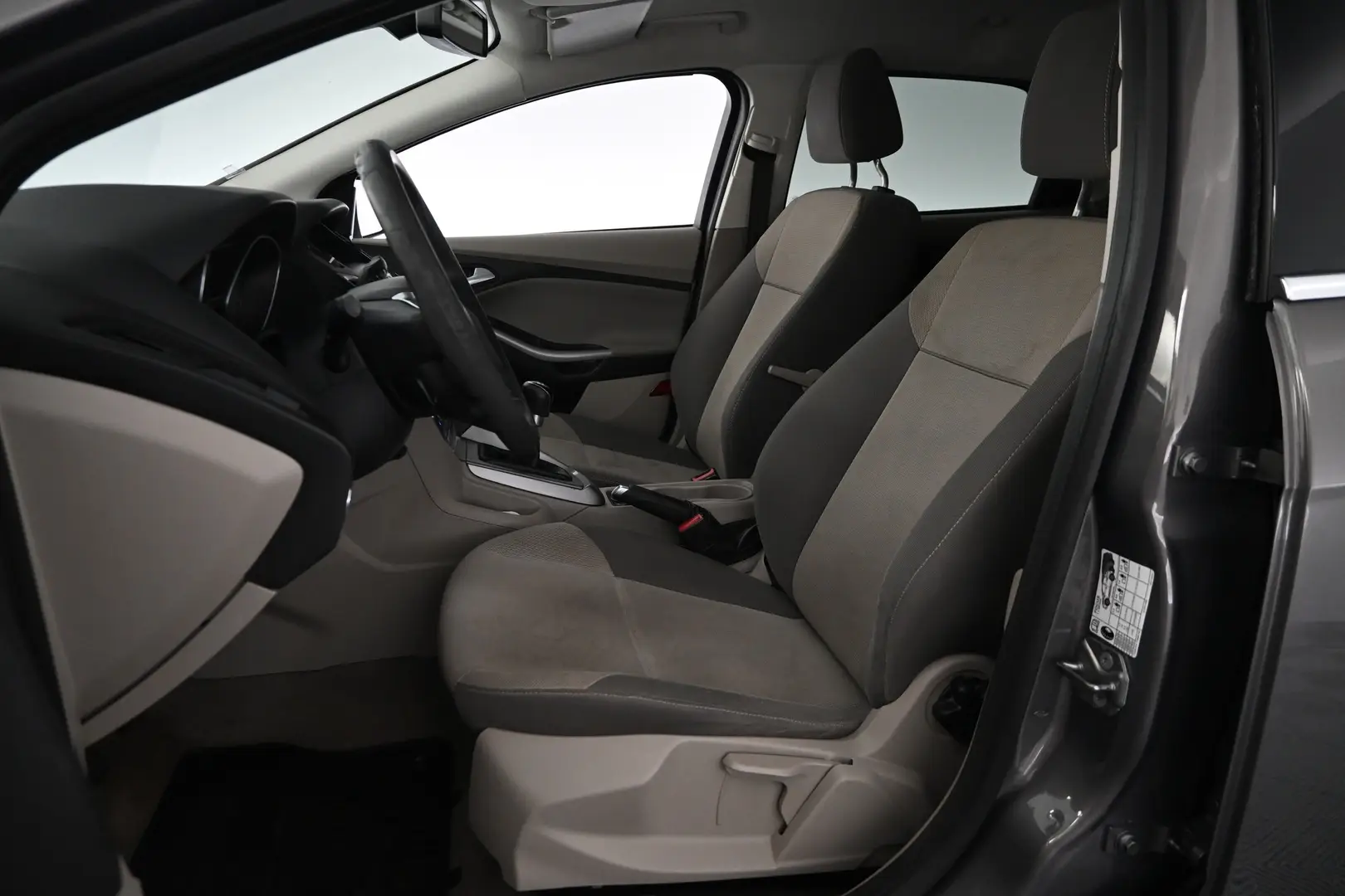 Car Image - 57FlmAbZcVK6wV7RIkM6NZ