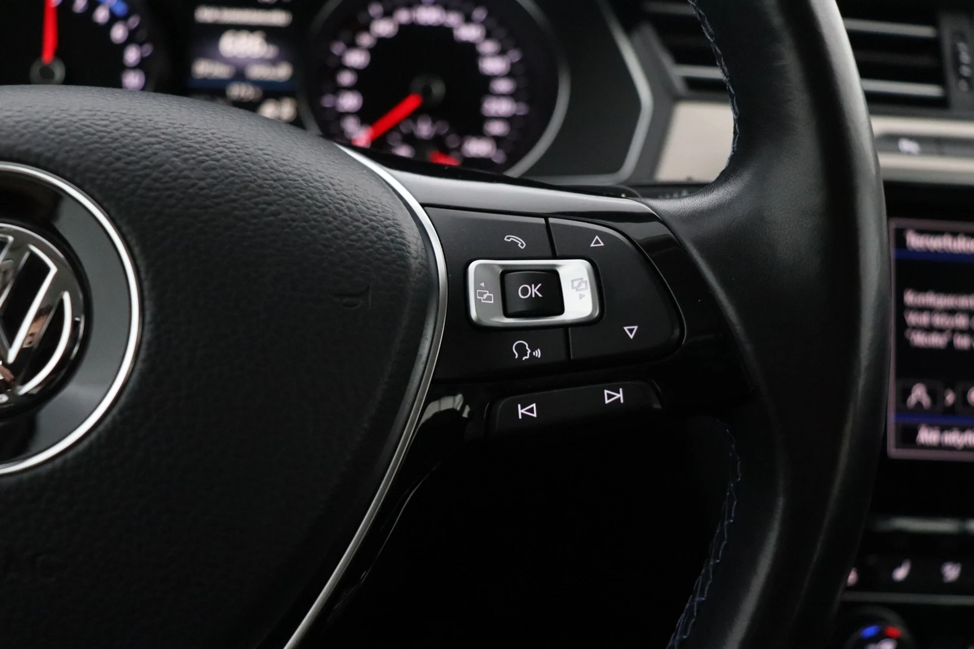 Car Image - yhpewGvviutgCvnj1lEMM