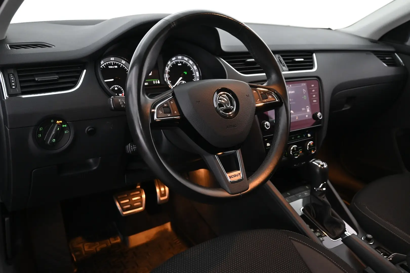 Car Image - JzQvEskbP28CdvcMSpEzf