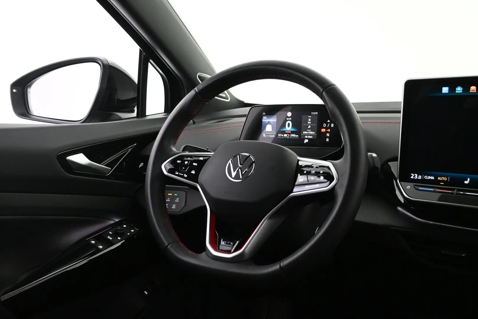 Car Image - KGqfZYhpfTsrwNG34czfg