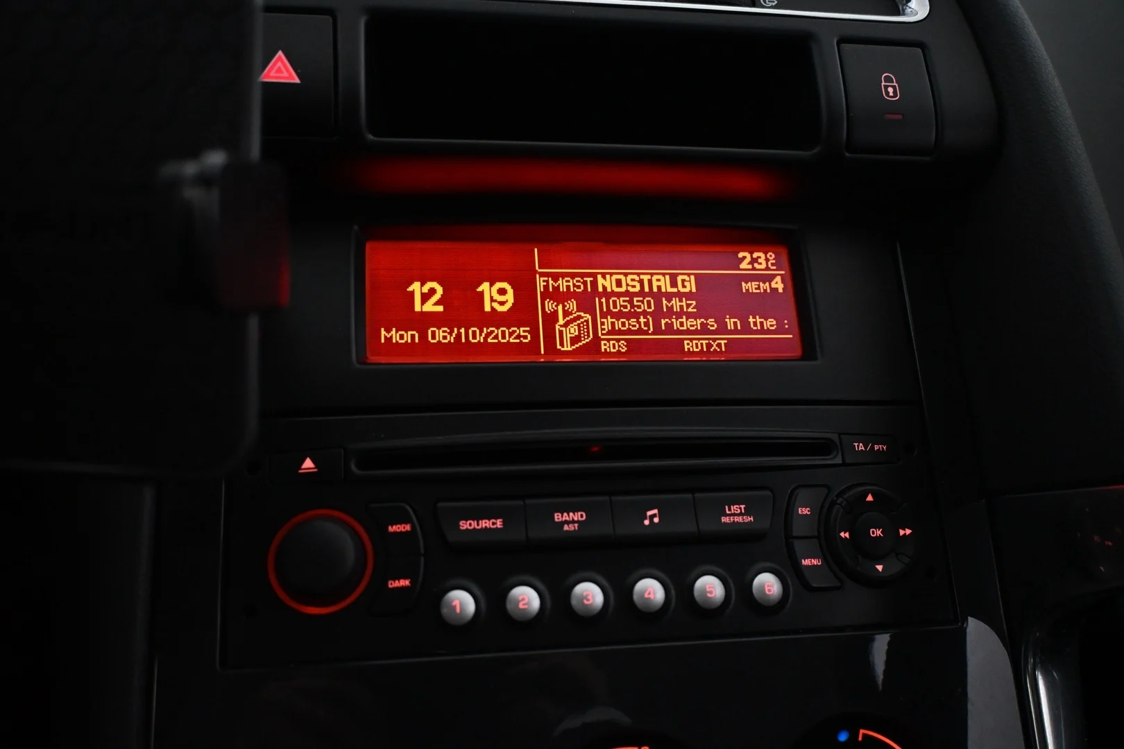 Car Image - 49luV5MdmvvogJkmLwV3ST