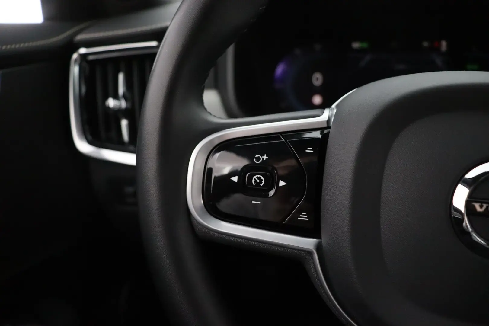 Car Image - L5DftsEN3ssgYaSINGHPI