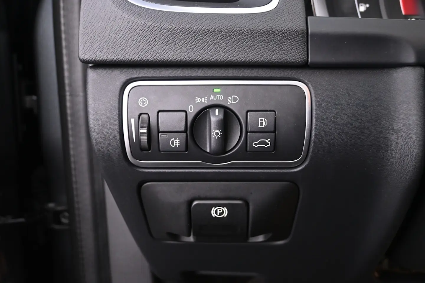 Car Image - 1y95kGpAroF9MyJESKWoel