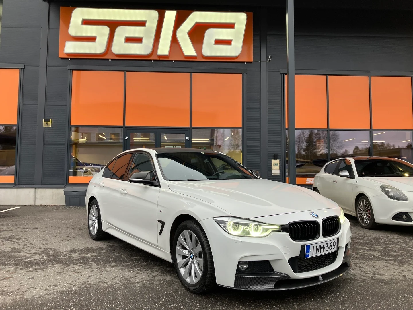 Car Image - A8JHD0vALgZXT3fYrqtQp