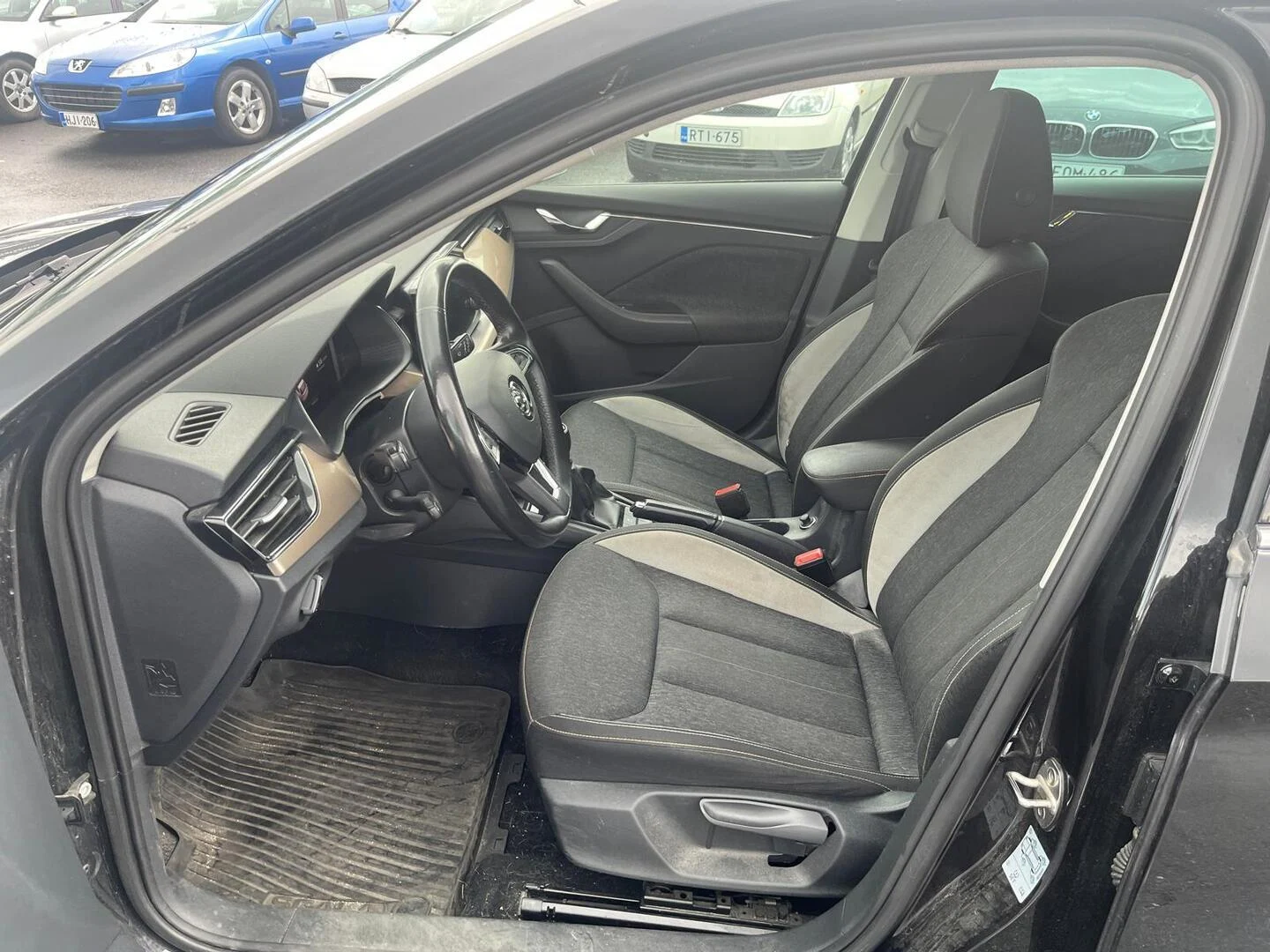 Car Image - 4hBYTTsFh52gtSFKvpmJyH