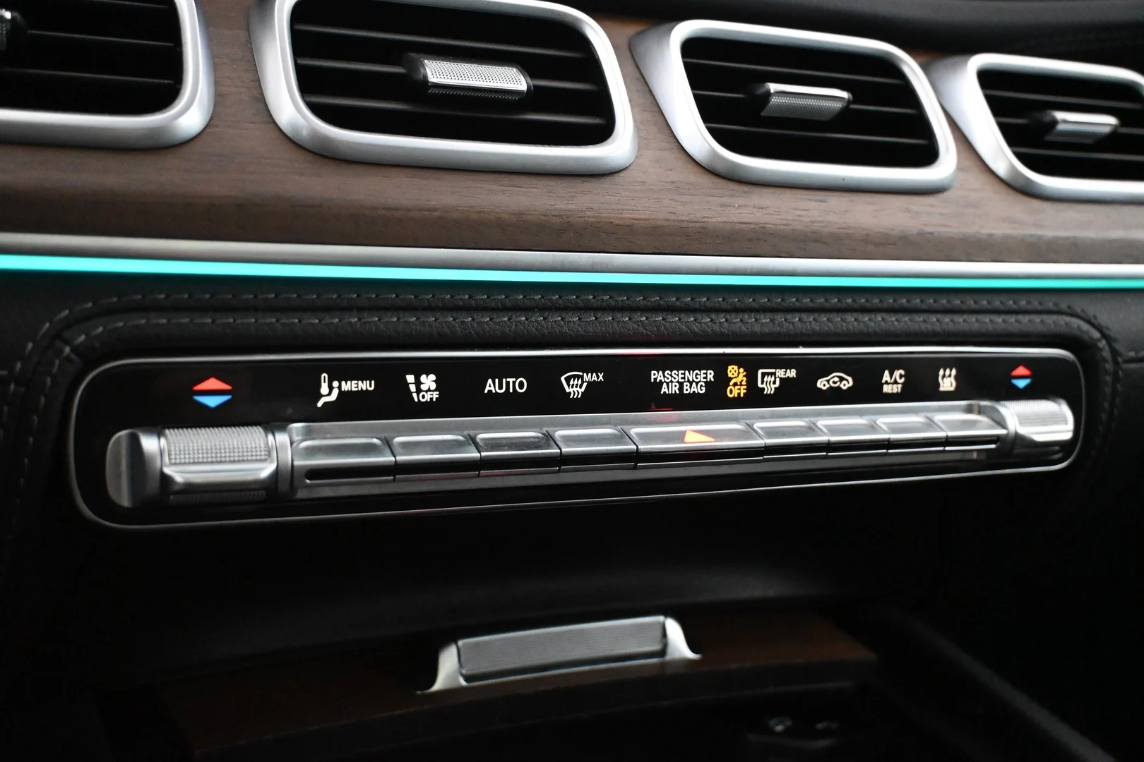 Car Image - 5k6Xdjx4GNPkJq2k81SXEb