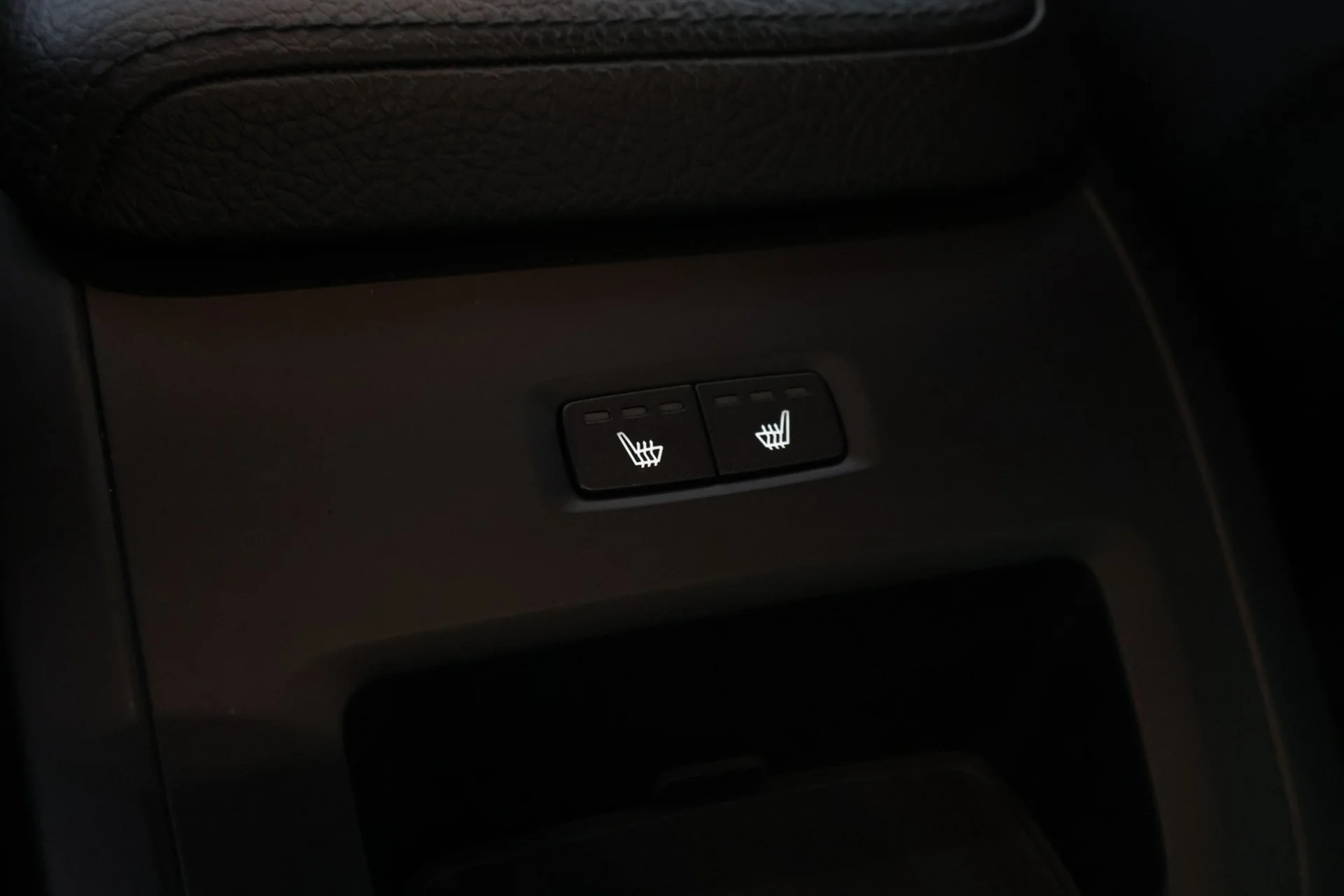 Car Image - 6fLAALo5dhINBiLHA4DXvt