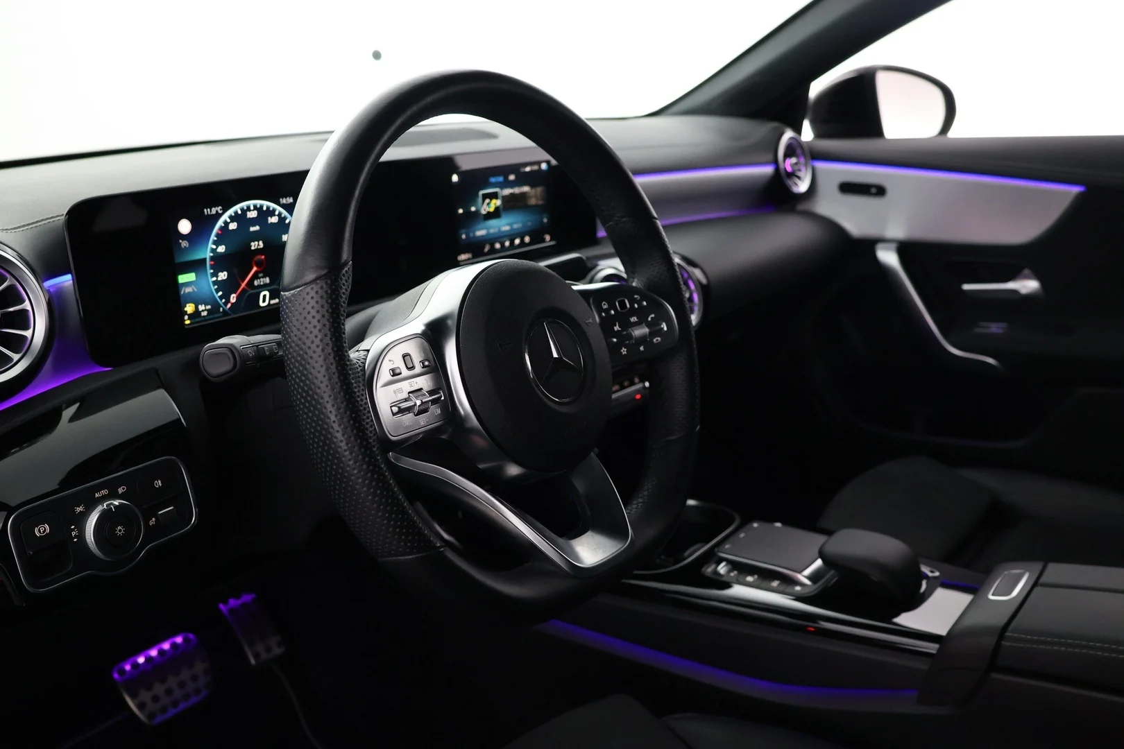 Car Image - 7vDdaeBgGQNoU0sIeI7sam