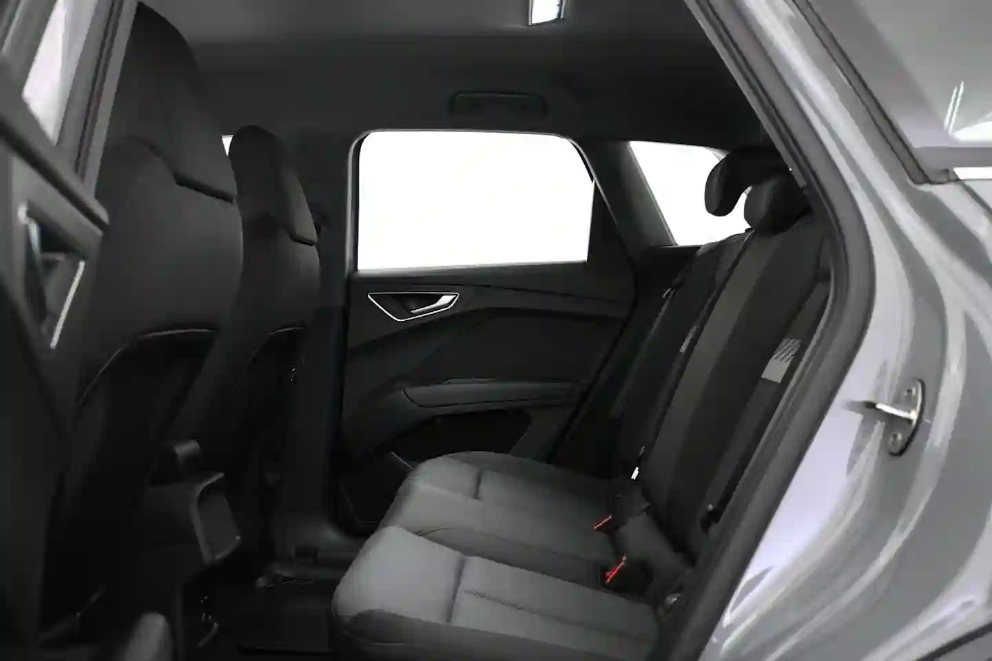 Car Image - 1Hd9RiCjXihTqDggXuarNE