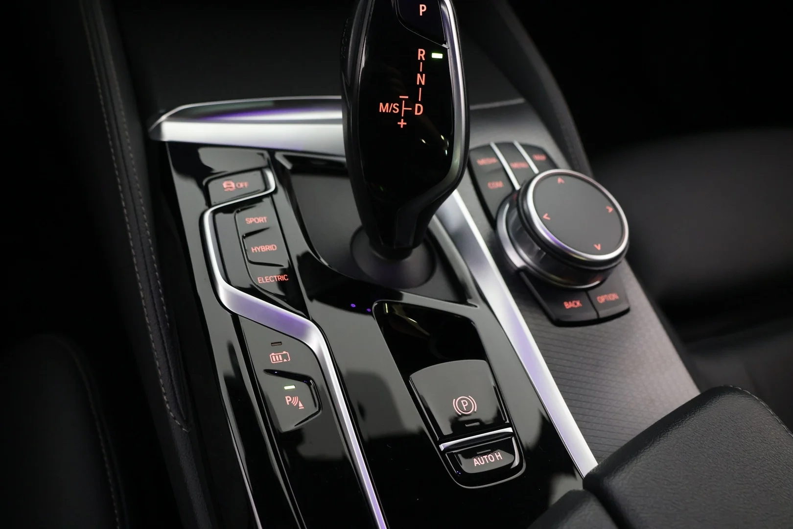 Car Image - 4i6GC5DKjLmCJMF9z2NCX6