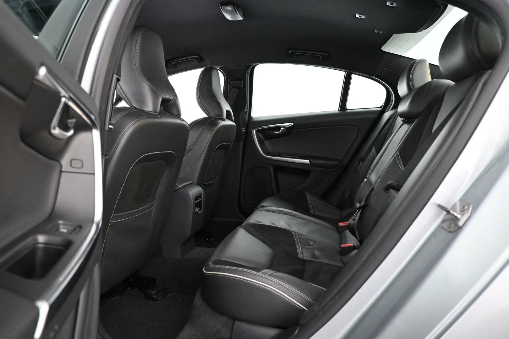 Car Image - 6LjwmrkvvGPUgtVs213JVe
