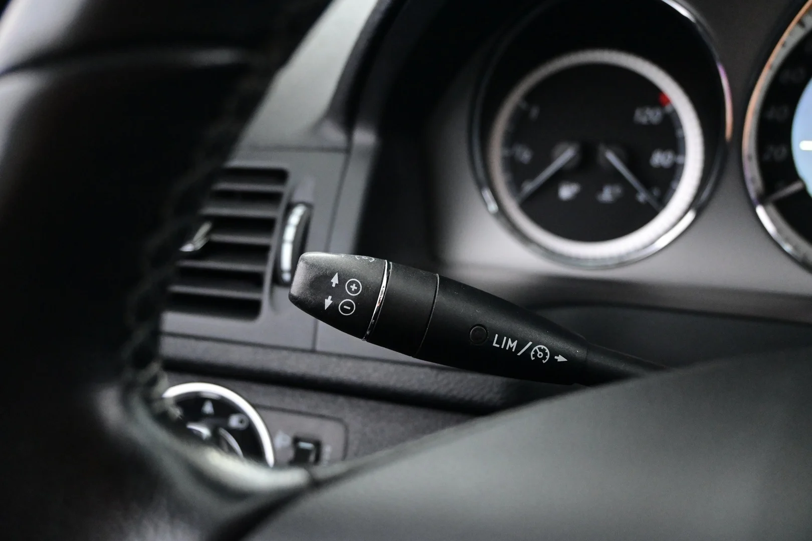 Car Image - 3pz22FAYXPQhPDTjta5dpb