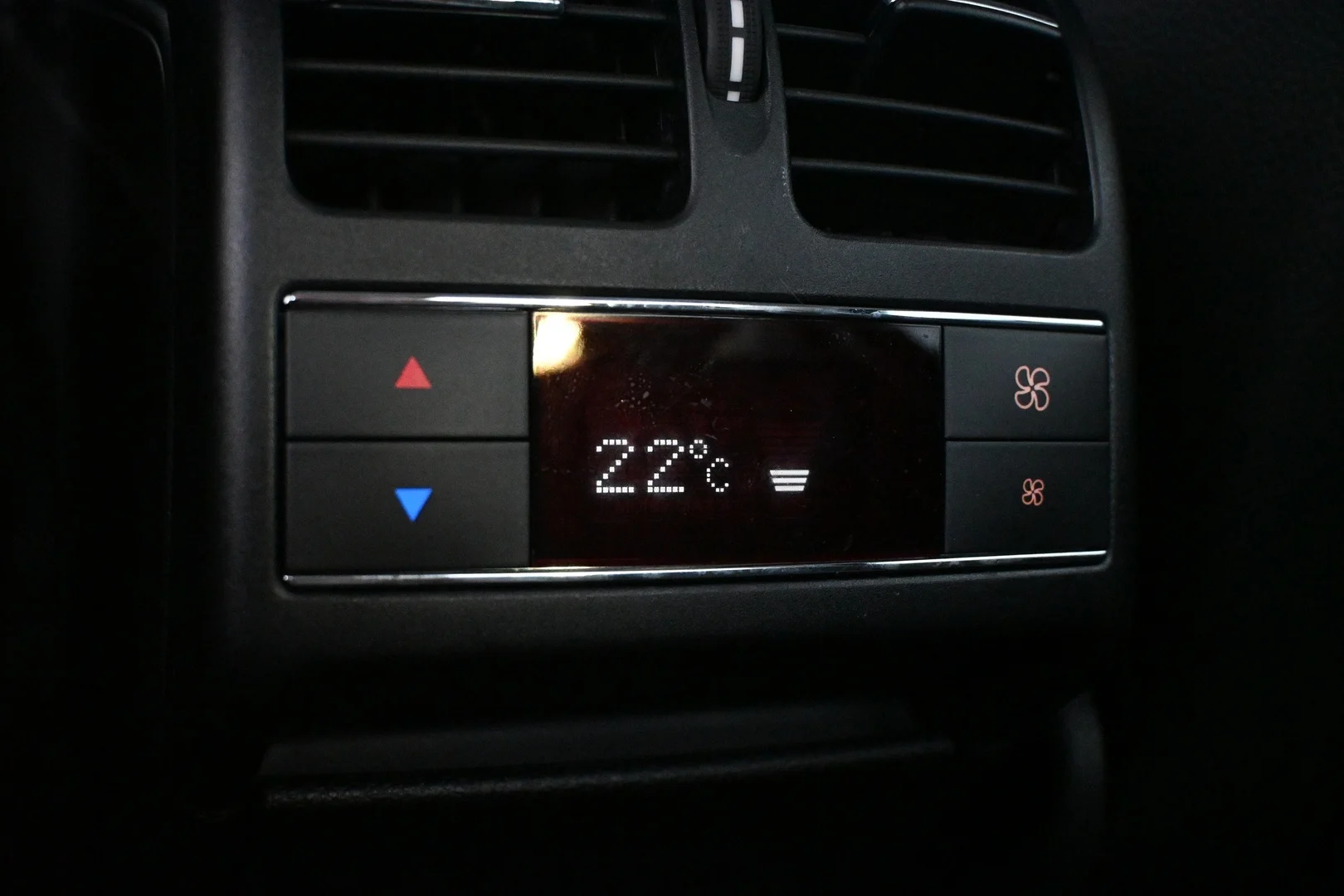 Car Image - sQucPQB42NiRSzhr1iV8R