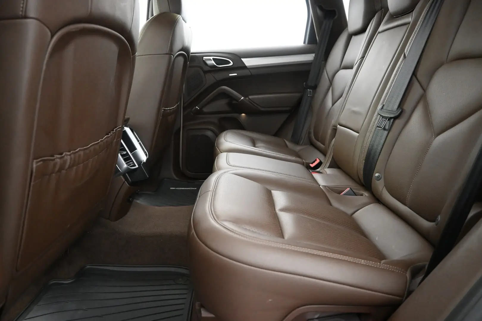 Car Image - 2fYqQgAlg2uUAc0te4F2Sx