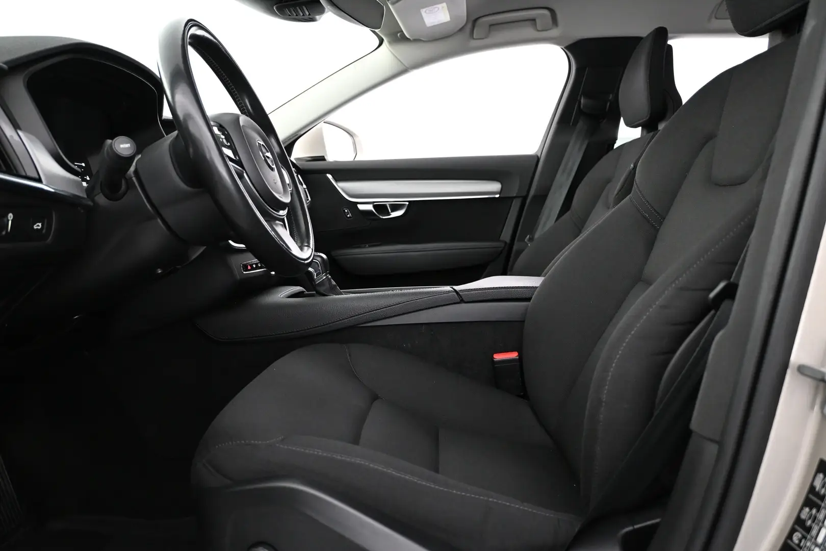 Car Image - QsSh8FzczwS7TLprwT9XR