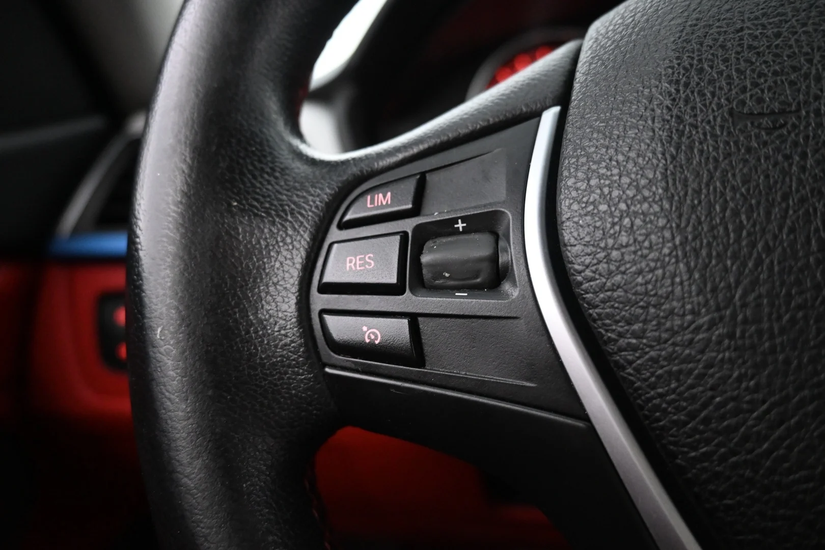 Car Image - 6eH0DCvy4vjoVhDXm0JN2s