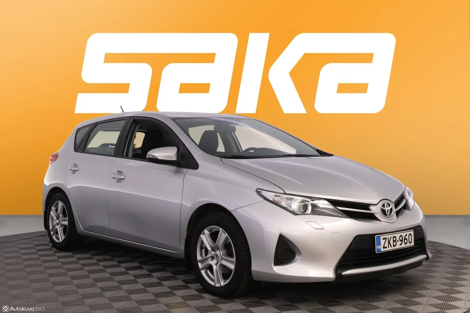 Car Image - 1FgCoj7BS8nRP833VPyLqE
