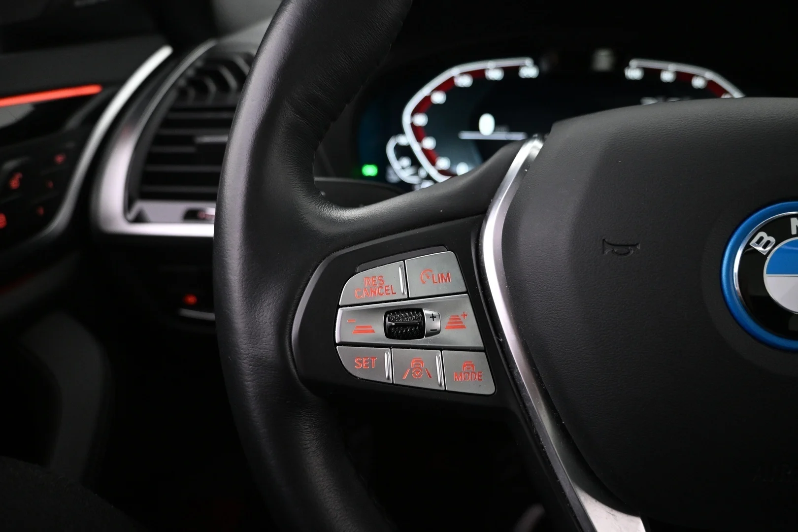 Car Image - 4inOrPzln1GFfxfyTUN3vI