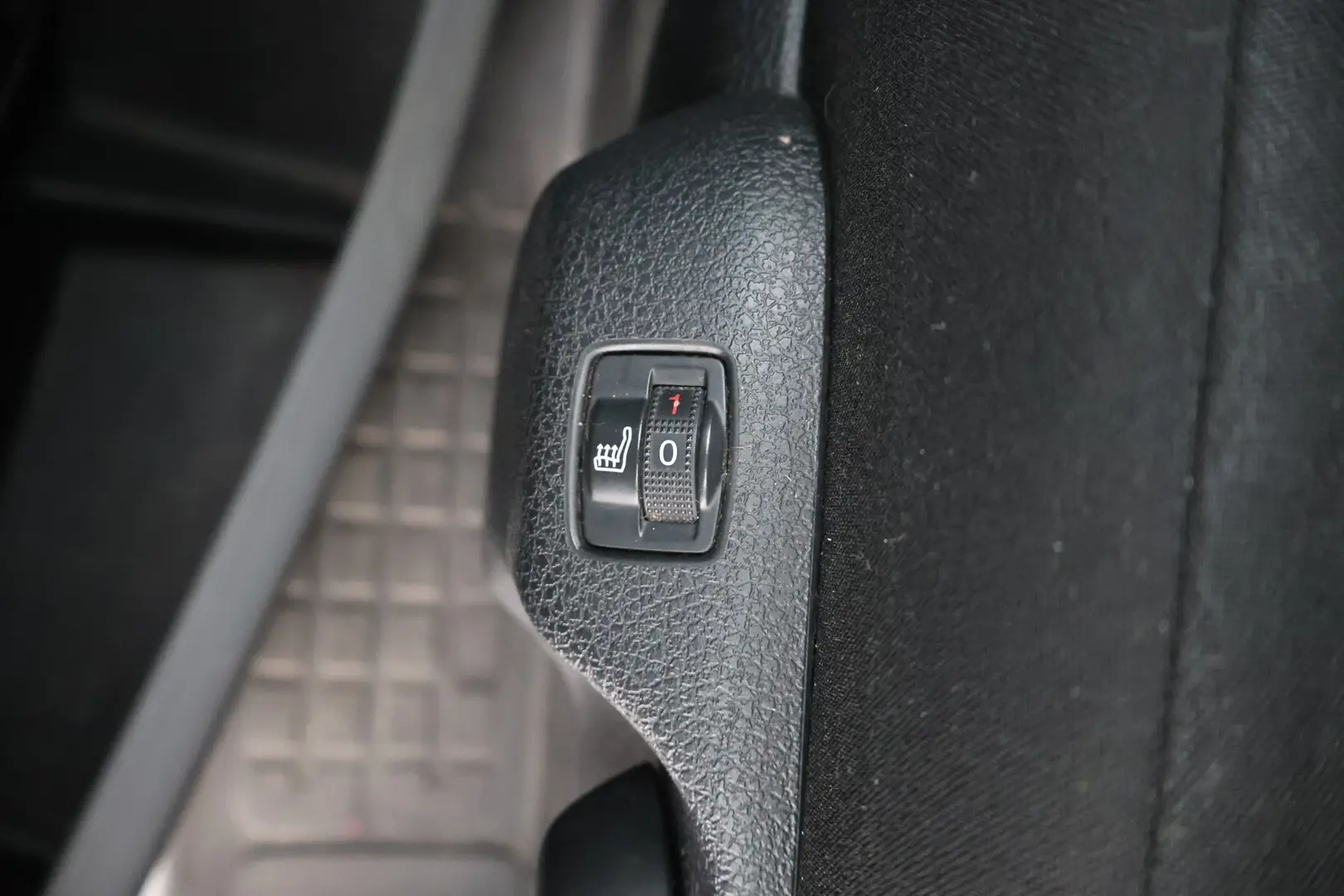 Car Image - 6gx7Bd03c8TBXD7W5N8Zib