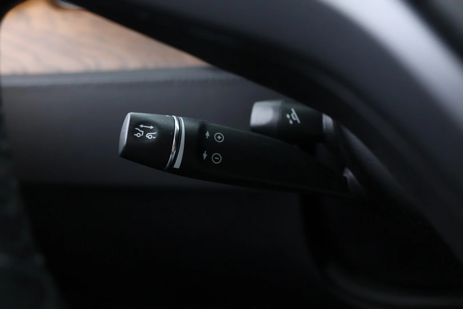 Car Image - eHdjwwYQuLC08UScFEI0C