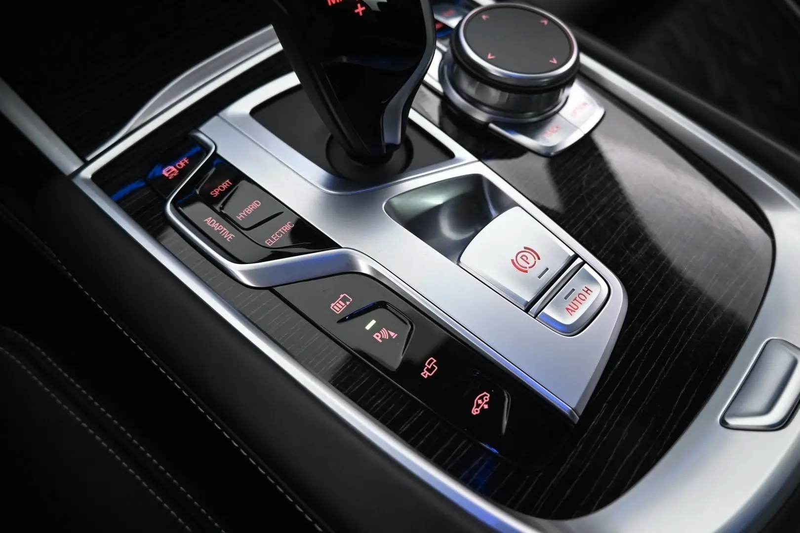Car Image - 6SmPiGu3f0uVvcStaxfCRD