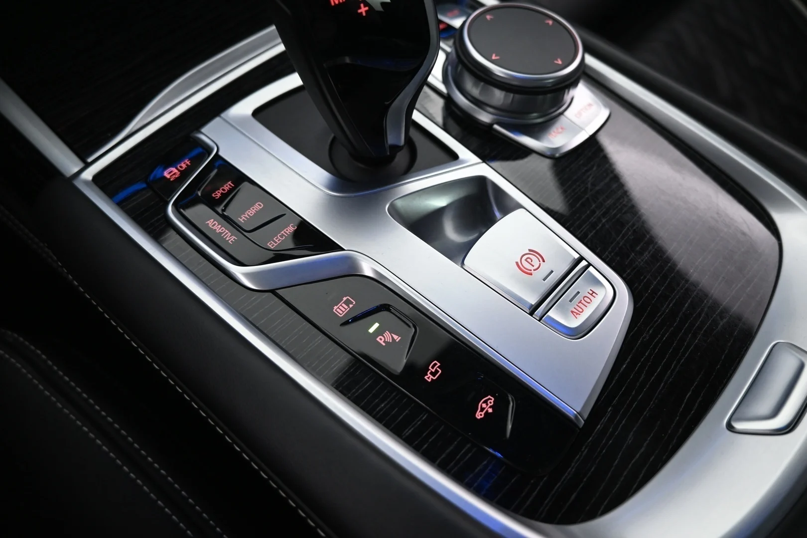 Car Image - 6SmPiGu3f0uVvcStaxfCRD