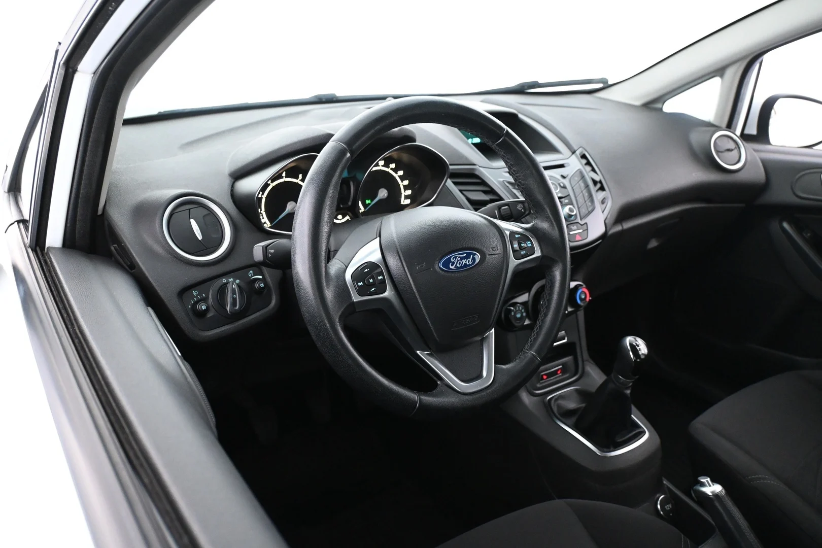 Car Image - 6hZu1fHt3KddHqrdcbBy2k