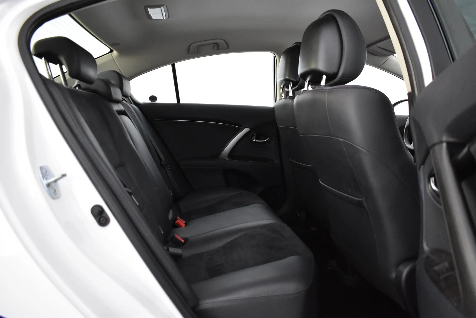 Car Image - 3K5xfkZXYVZNQtrwYCHVdx