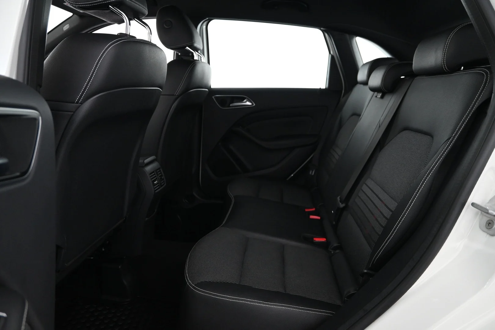 Car Image - 2ndU8Gsm1bYZNgCxwOZii3